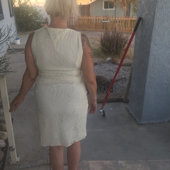 Ladies knee length Ralph Lauren dress - Picture 4 of 5